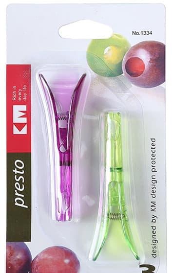 Kitchen Movement Grape Corer-Purple & Green