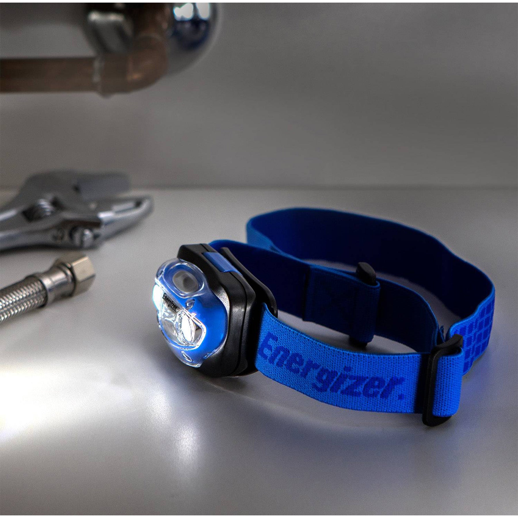 Vision Headlamp - 200 Lumens Runs for up to 10 hours on high mode.