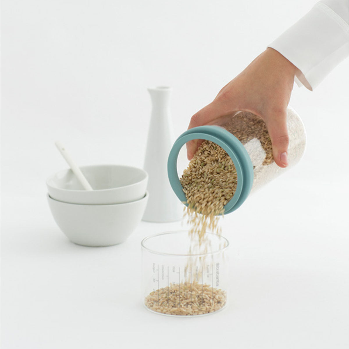 STORAGE JAR WITH MEASURING CUPDimensions:
 Capacity volume (ltr): 1 litres
 Diameter: 9.8 cm
