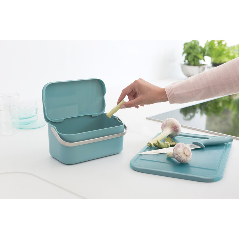 Food Waste Caddy Ã MintDimensions
 Height: 10.7 cm
 Length: 12.7 cm
 Width: 22.1 cm
 Capacity volume (ltr): 1.8 litres