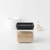SQUARE CANISTER Capacity volume (ltr): 0.7 litres