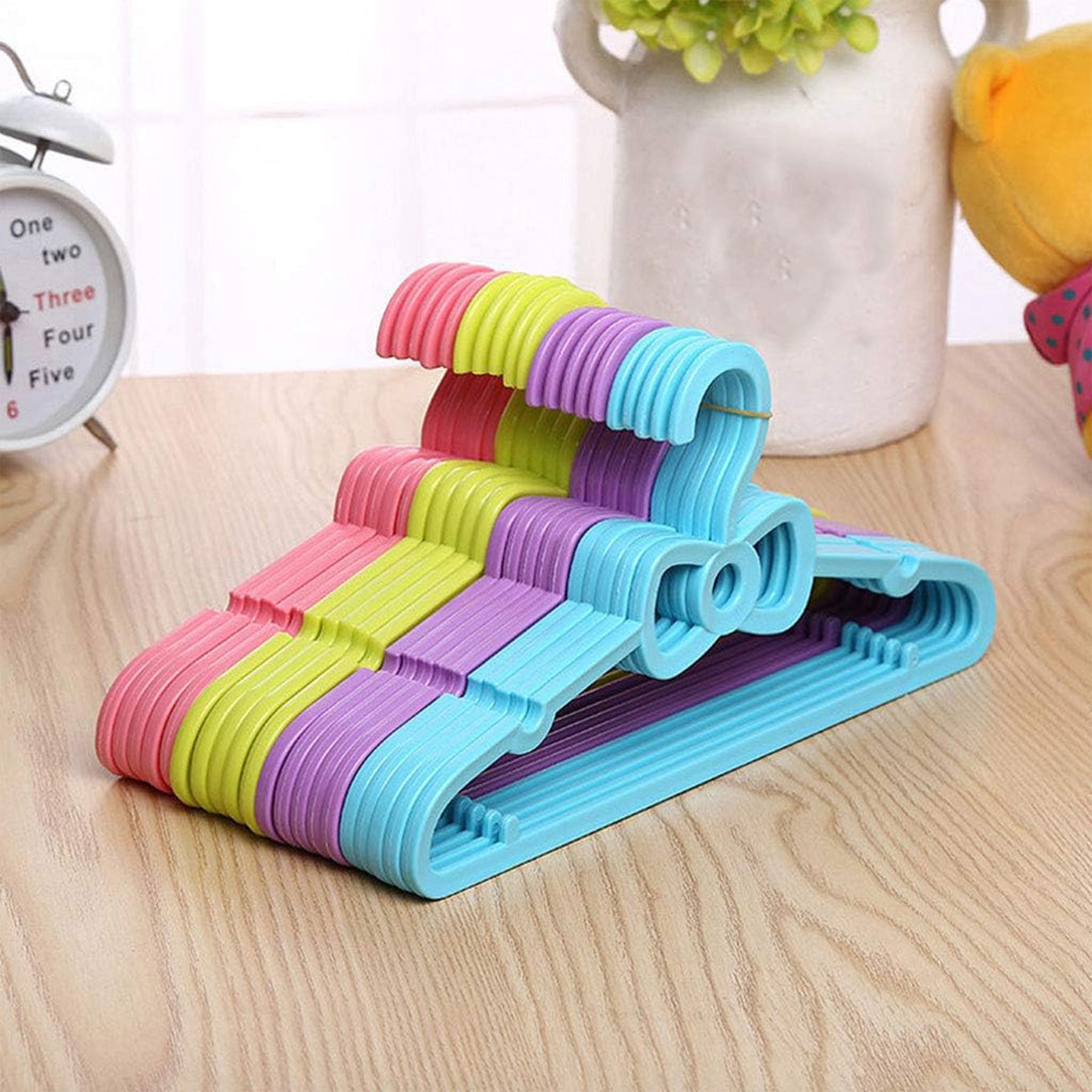 Hanger Set - Multi ColorSet Contains 10pcs