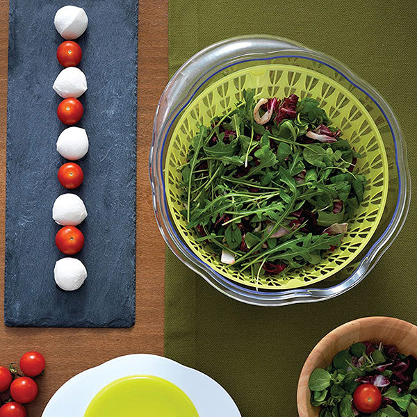 Salad spinner & vegetable dryer Capacity: 4 Litre