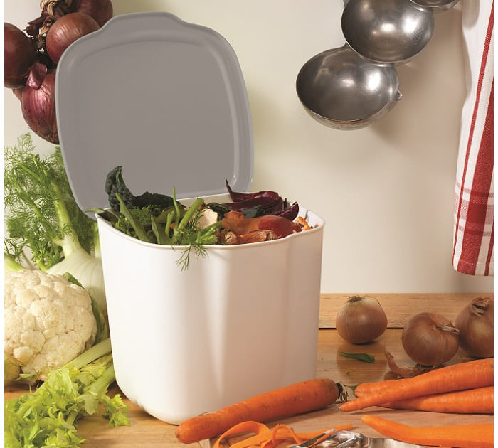 Kitchen Compost Bin