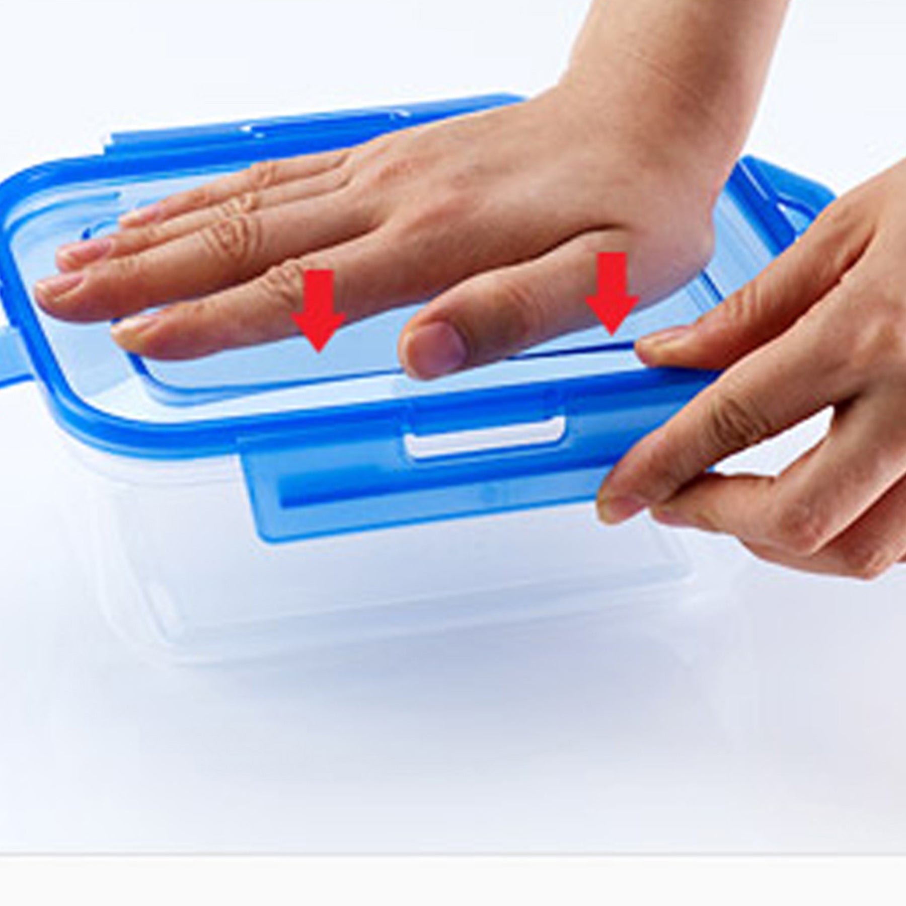Plastic containers set - Blue & Clear