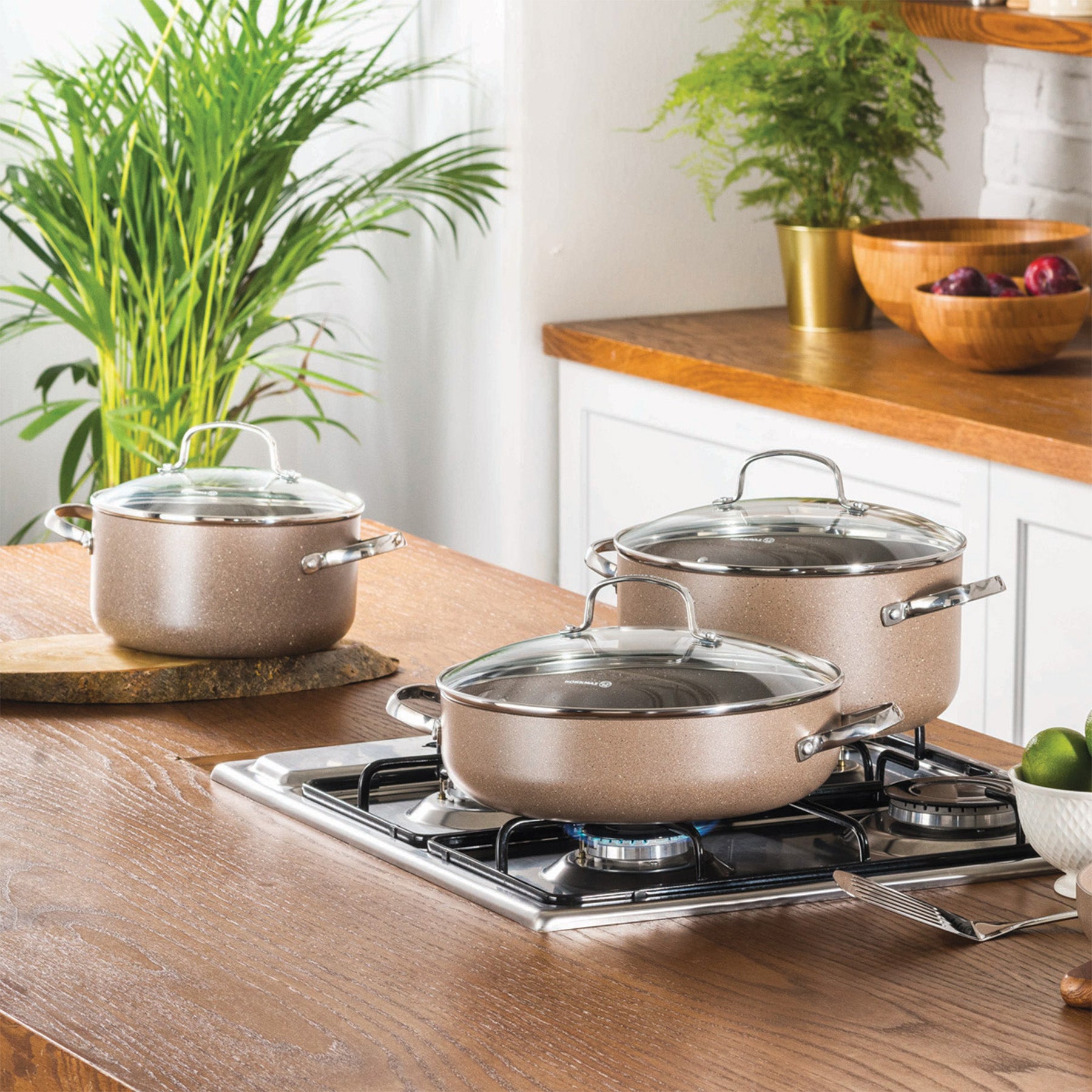 Casserole with lid, Beige