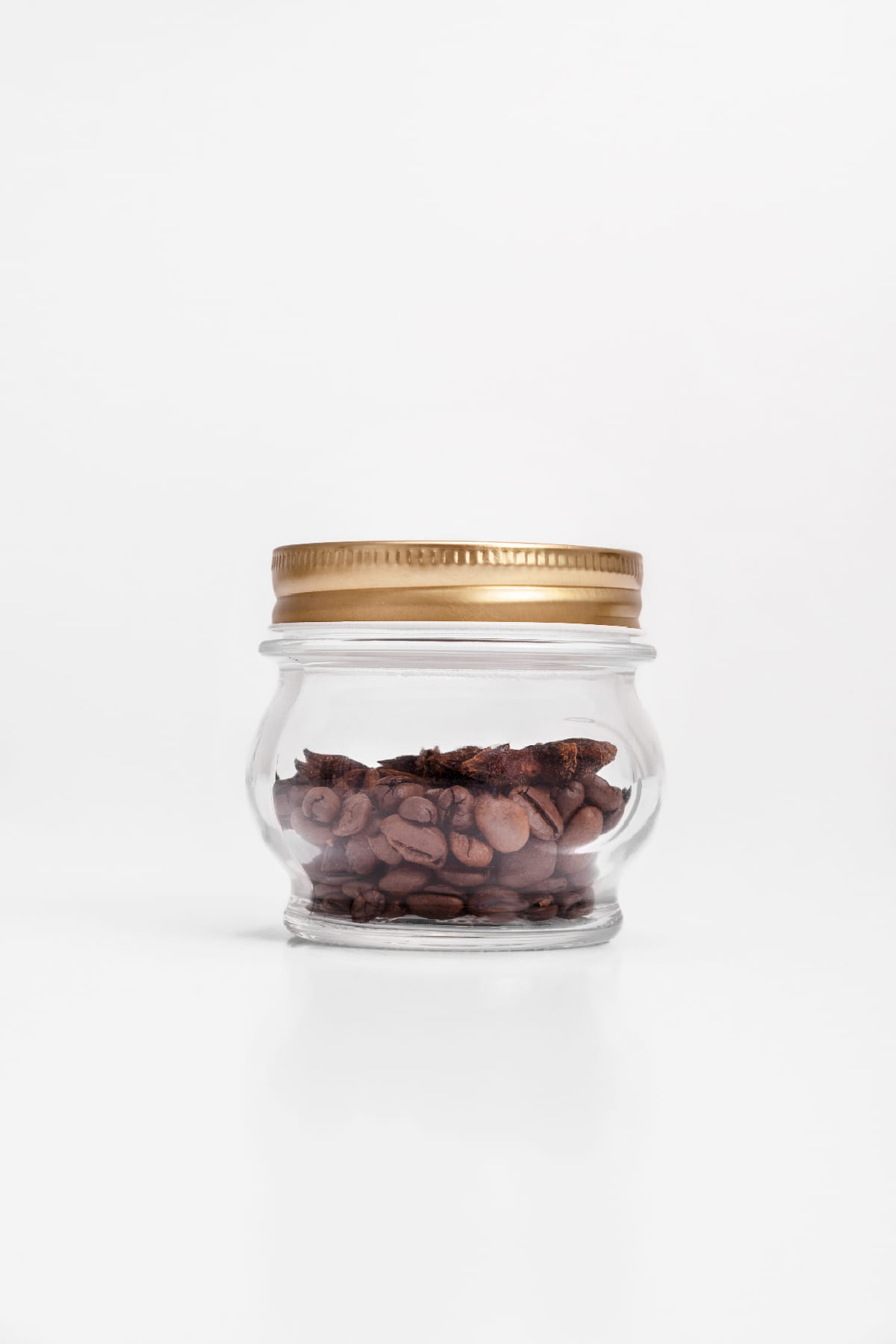 Glass canister with lid