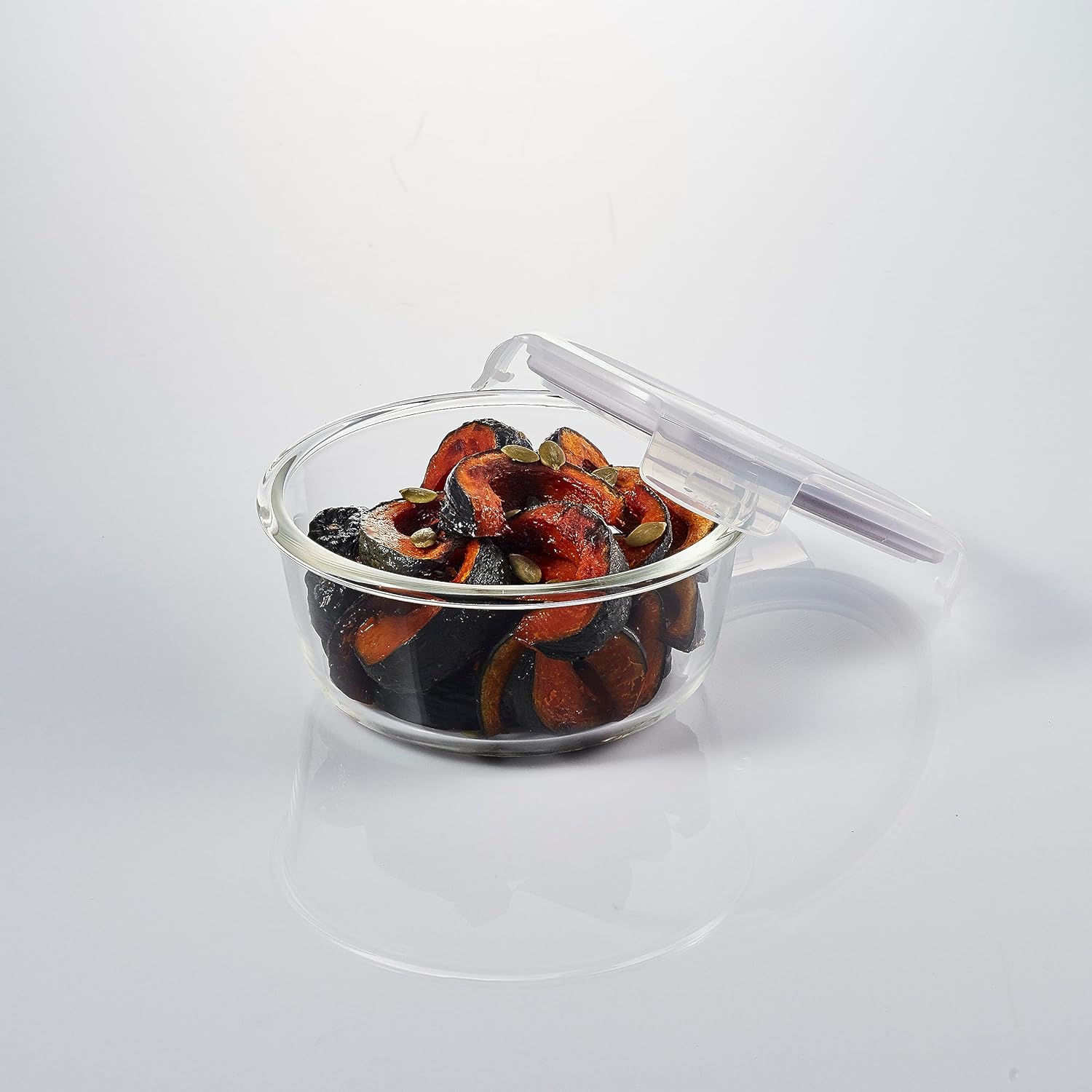 Round oven container with lid