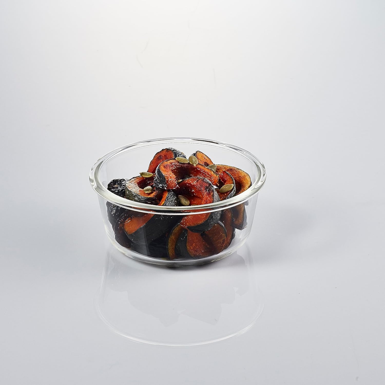 Round oven container with lid