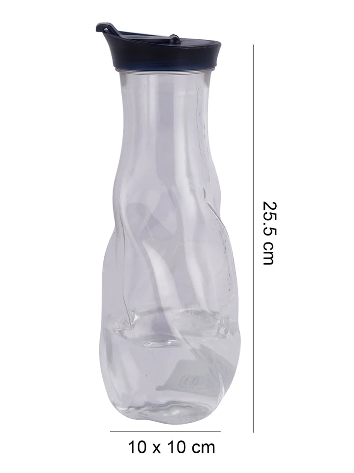 Water bottle with lid