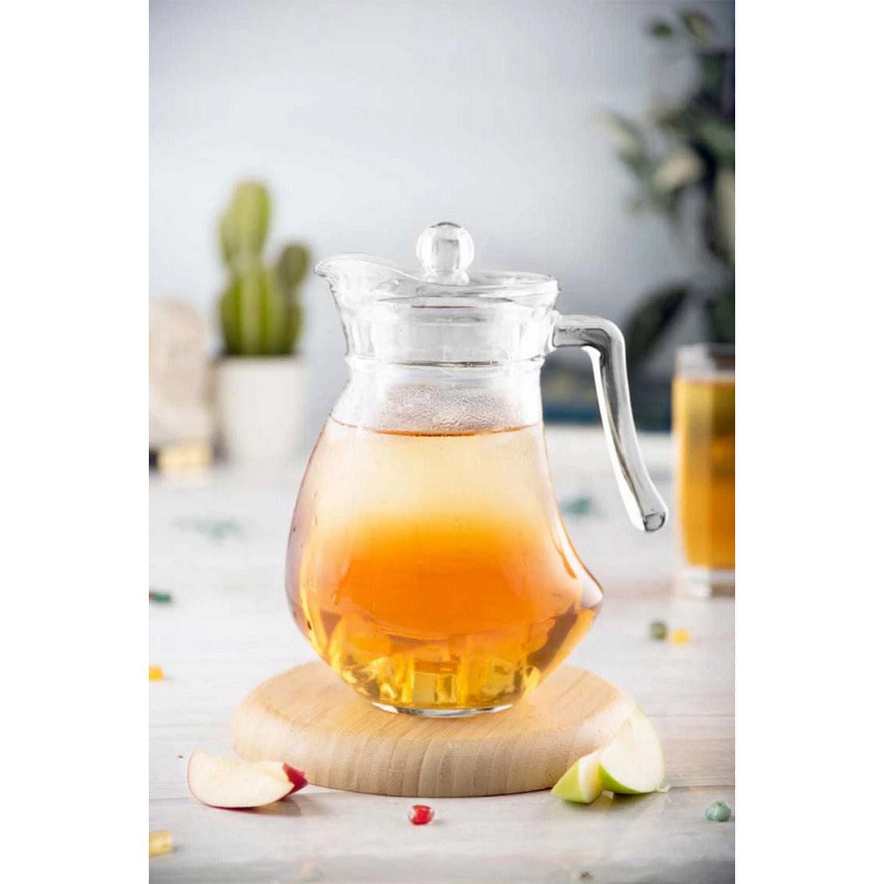 Wavy jug with lid