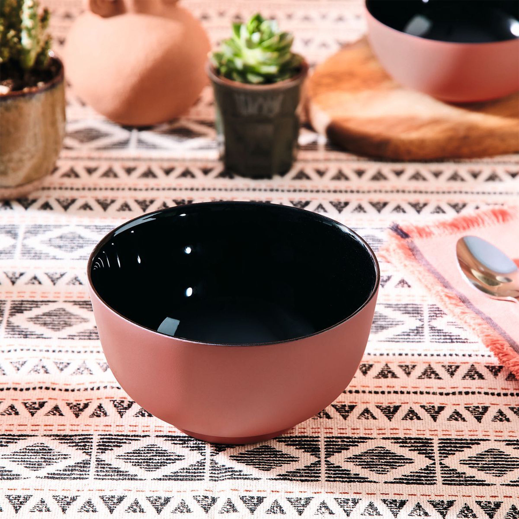 Terracotta Bowl Black 14.5cm