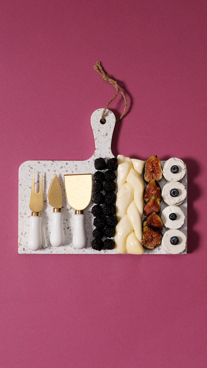 Cheese knife set