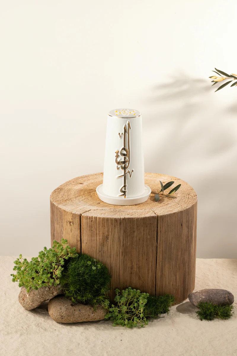 Small Electronic Candle - Pearl White + Gold