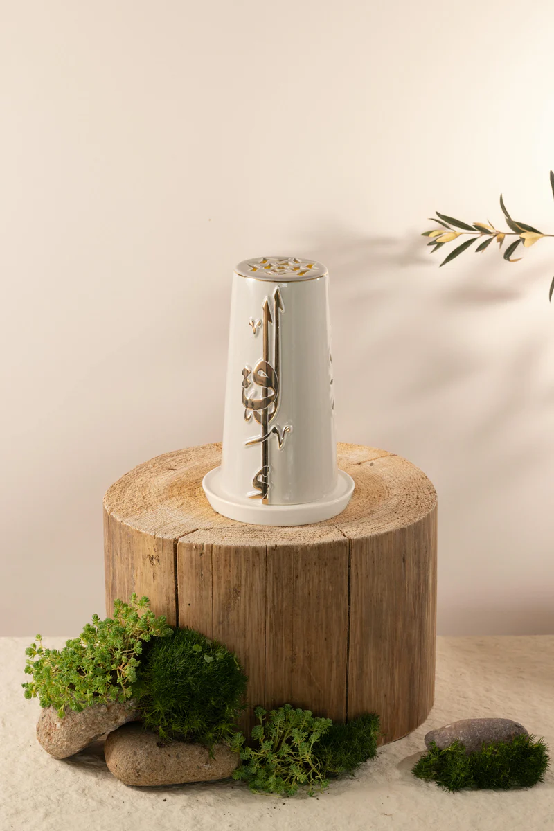 Medium Electronic Candle - Beige + Gold