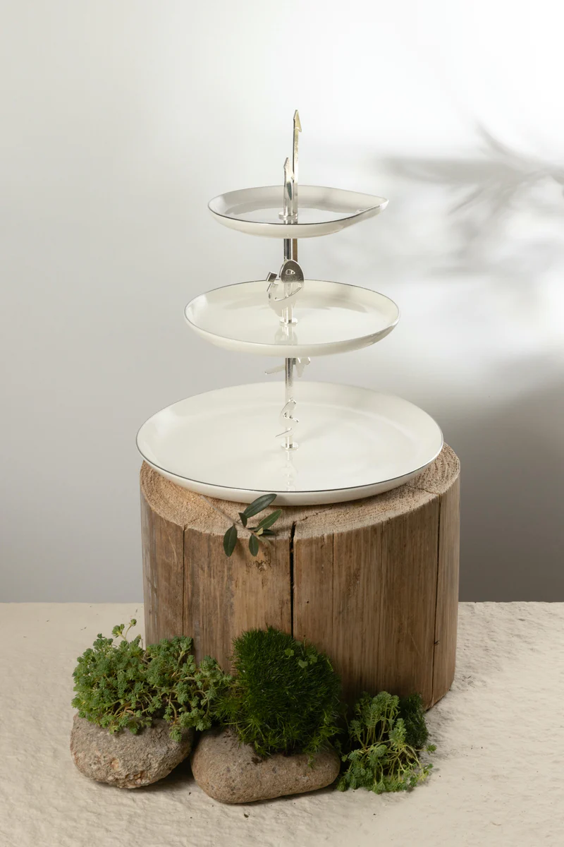 3 Layer Stand - Pearl White + Silver