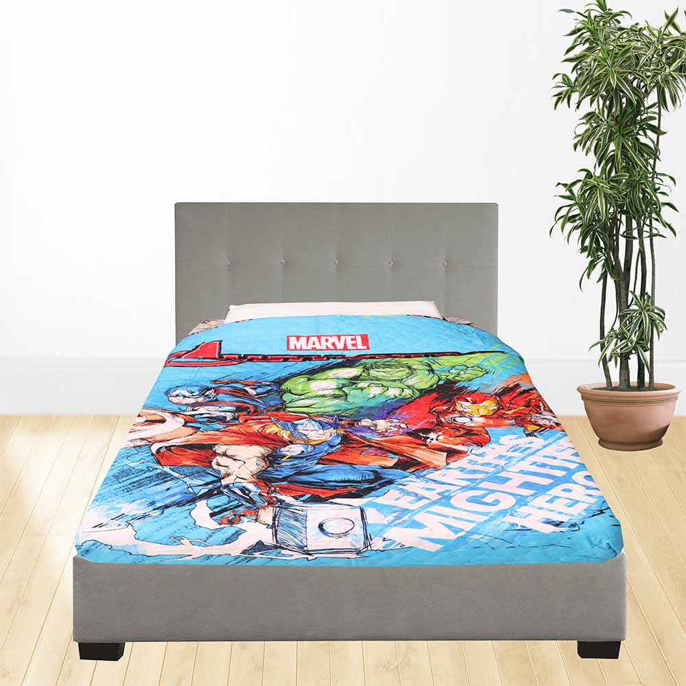 Marvel avengers quilted bedspread