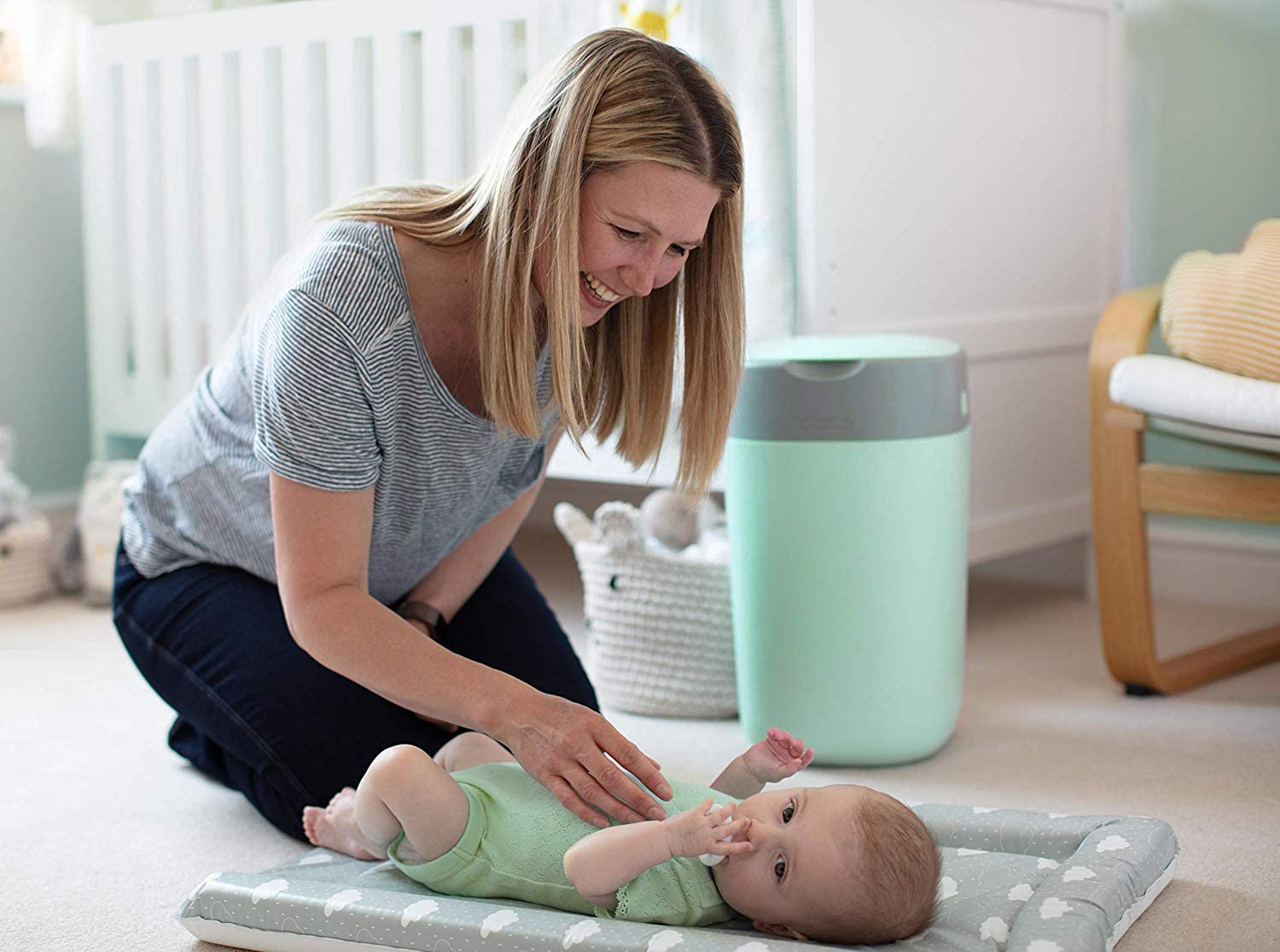 Twist and Click Advanced Nappy Bin with 1x Refill Cassette - Green