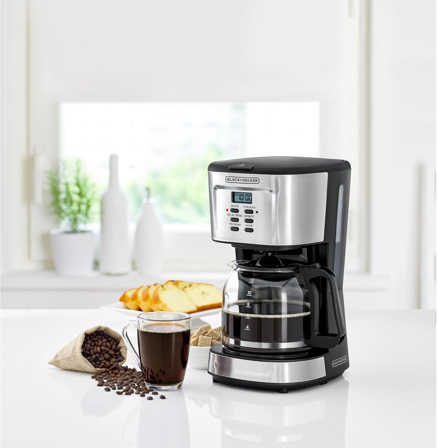 Programmable Drip Coffee Maker 12 Cups 900W - DCM85-B5