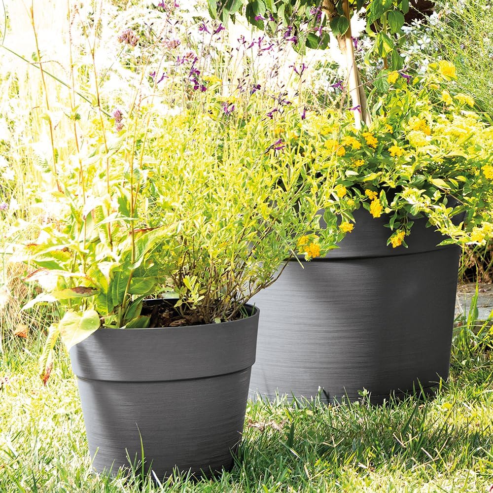 15" Save R Recycled Plastic Vase - Black