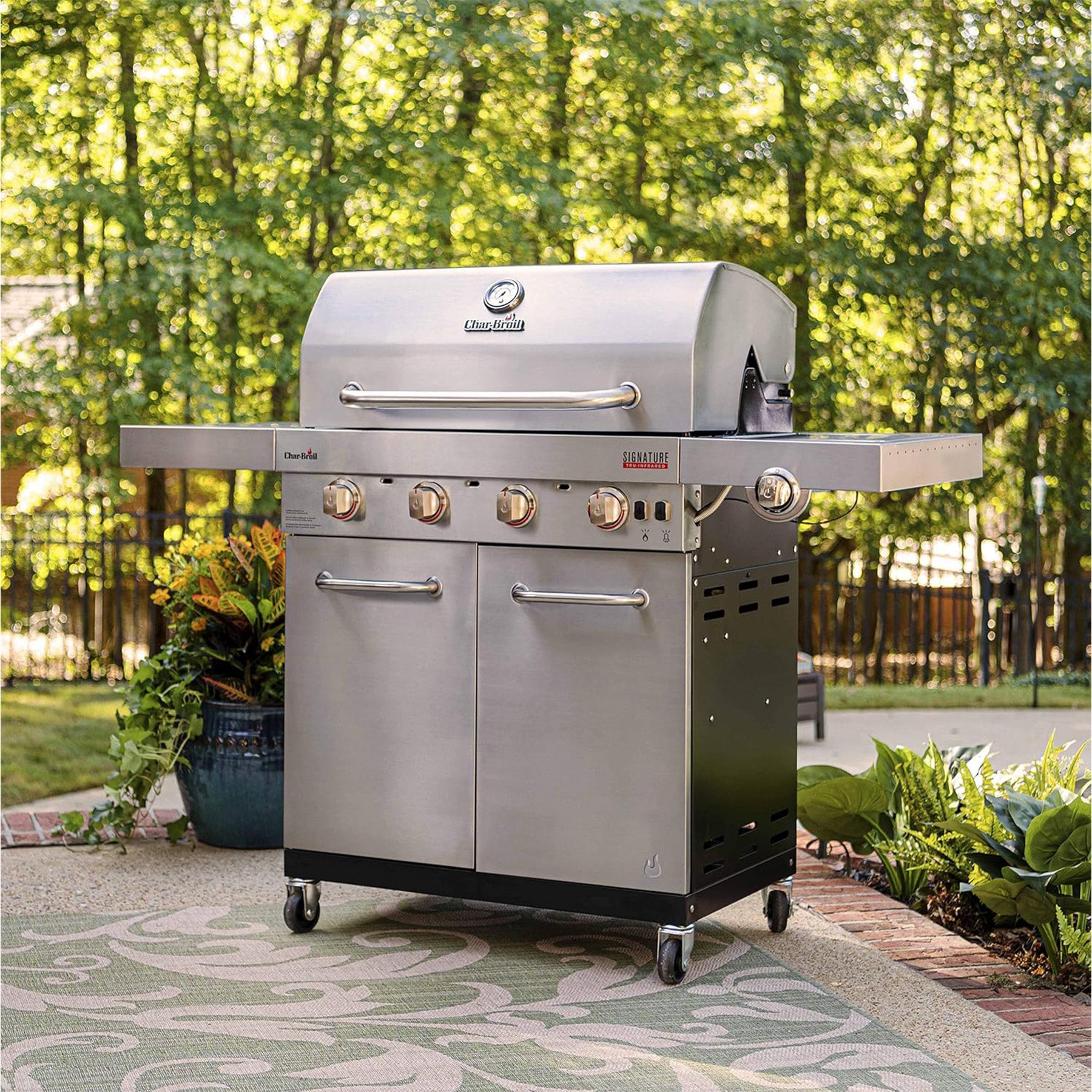 4-BURNER GAS GRILL - Silver