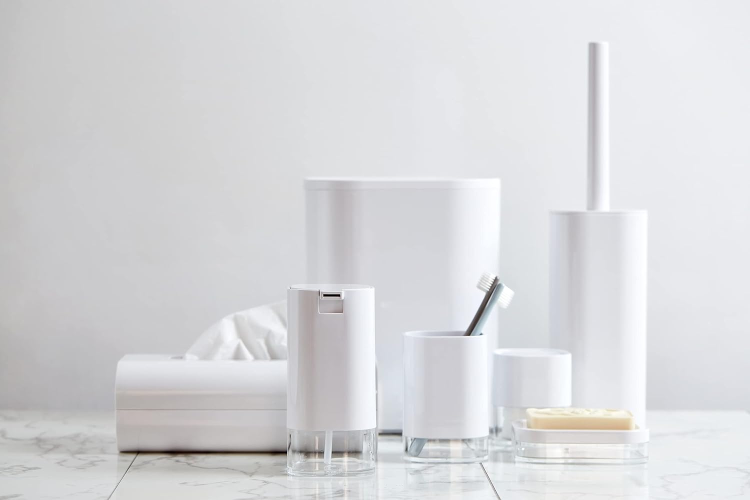 Universal box , White