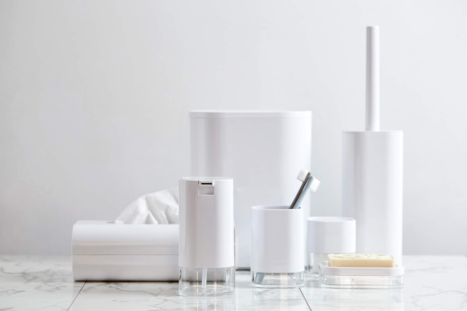 Universal box , White